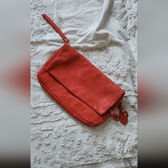 Large Roots clutch - Picture 1 of 6